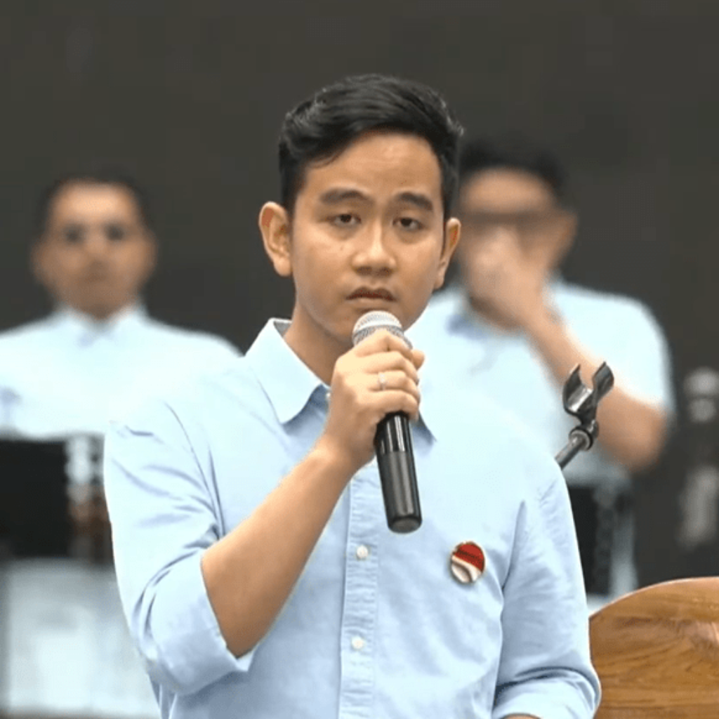 Gibran Bakal Terimah Gelar Adat di Makale