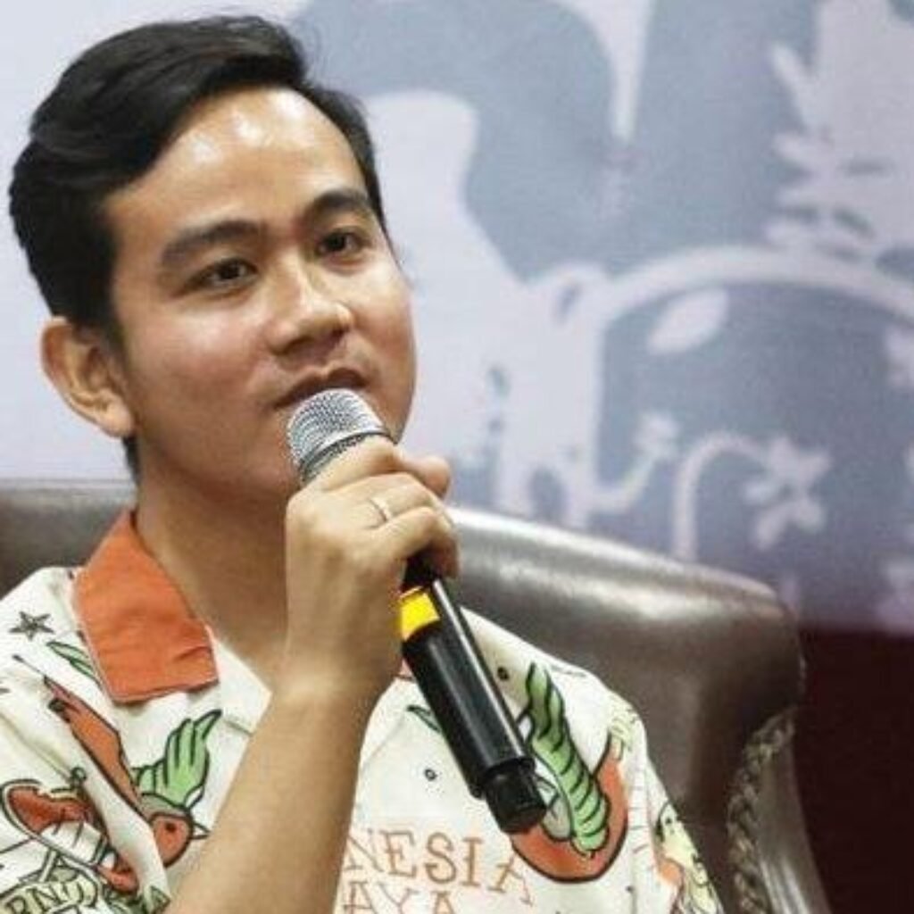 Gibran Bakal Terimah Gelar Adat di Makale