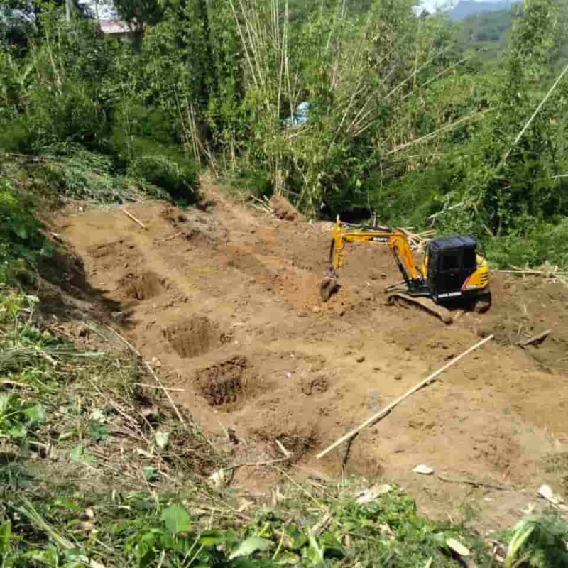 Operator Ekscavator  Ceroboh, Pipa Induk PDAM di Lamunan Rusak Berat
