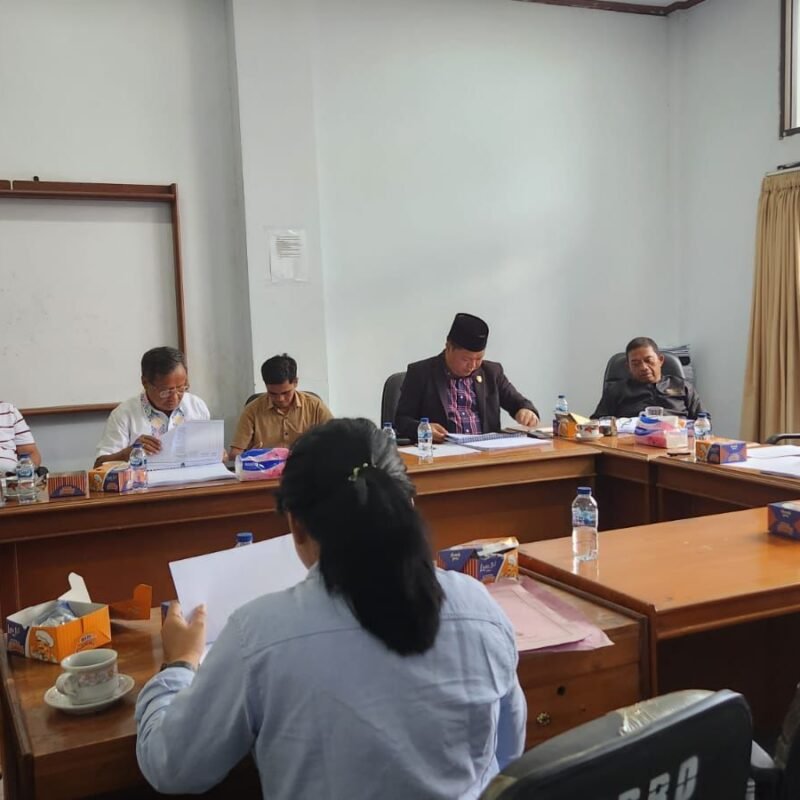 Dramatis,Tim Penyusun LKPJ Disuruh  Minta Maaf Kepada Bupati