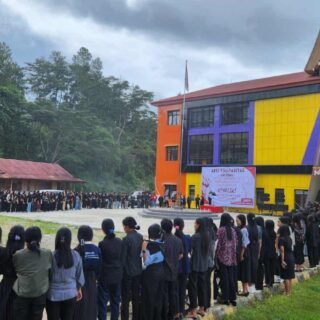 Aksi Solidaritas  3 Dosen IAKN Yang Dipecat Rektor , Satu Diantaranya Utusan Gereja Toraja
