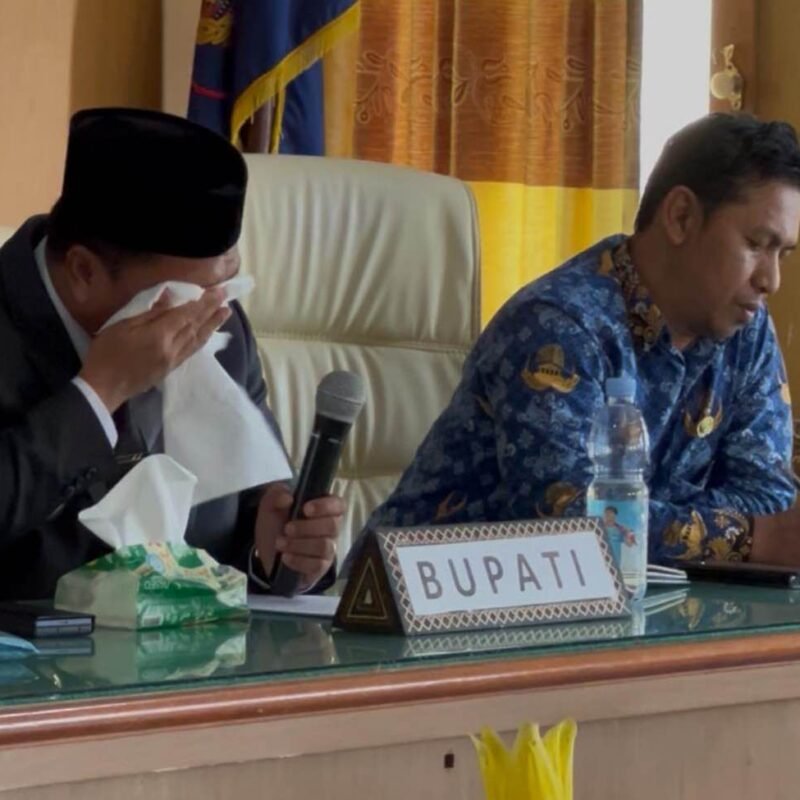 Jeritan Honorer Mamasa Menyentuh, Bupati Welem Tak Kuasa Tahan Haru