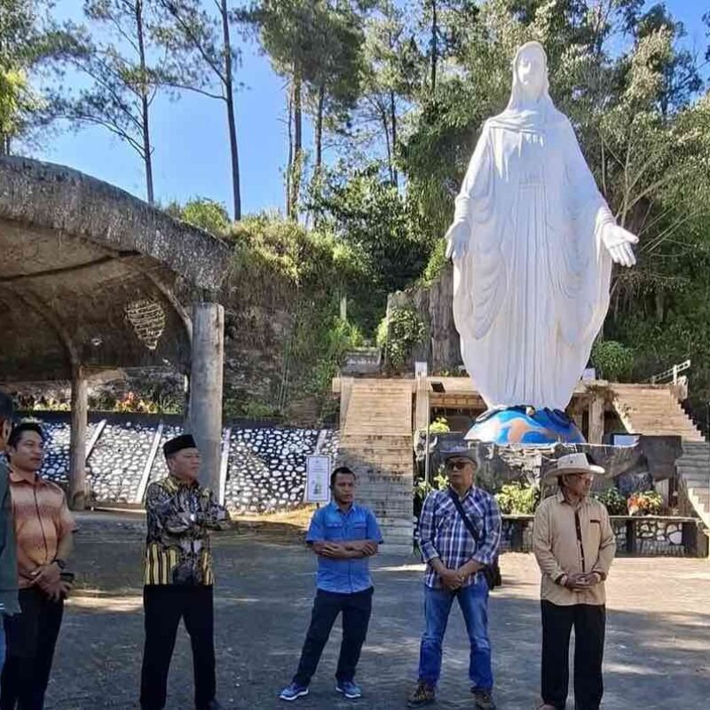 Bukit Ziarah Buntu Pena’ Didorong Jadi Primadona Wisata Mamasa