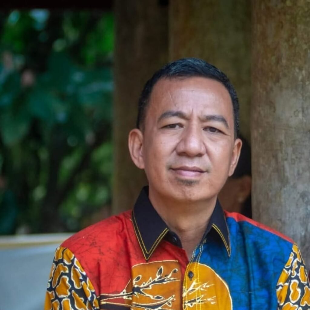 Digoda Terjun Di Ajang Politik, Begini Reaksi  Roni Manga