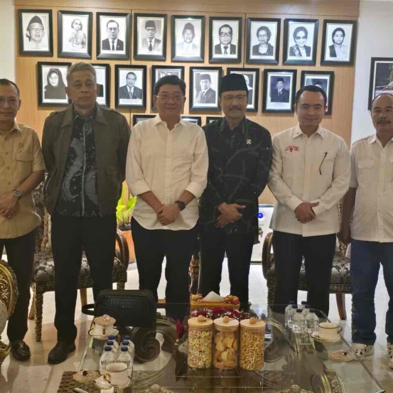 Bahas SR dan Pengentasan Kemiskinan, Bupati Toraja Utara Temui Mensos dan Kepala BP