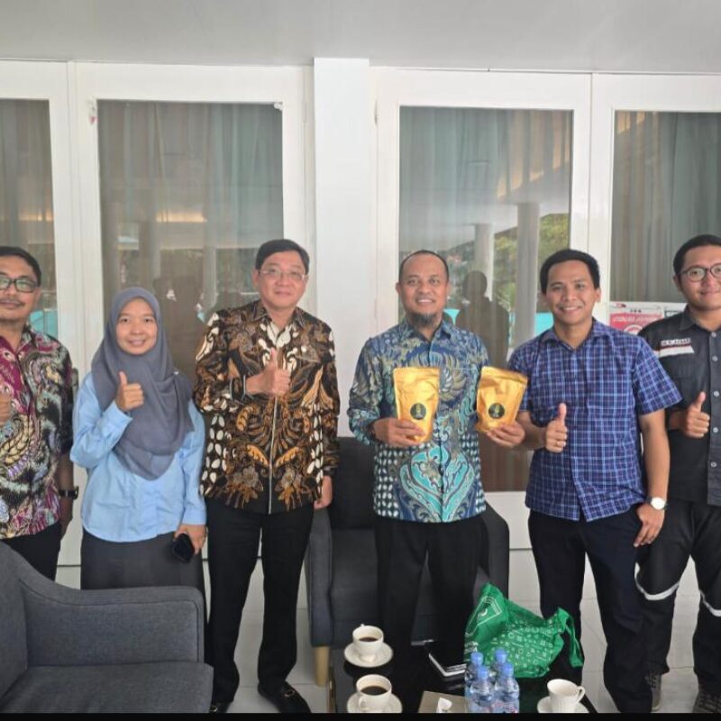 Bupati Toraja Utara Menghadap Gubernur Sulsel , Ini yang Dibicarakan