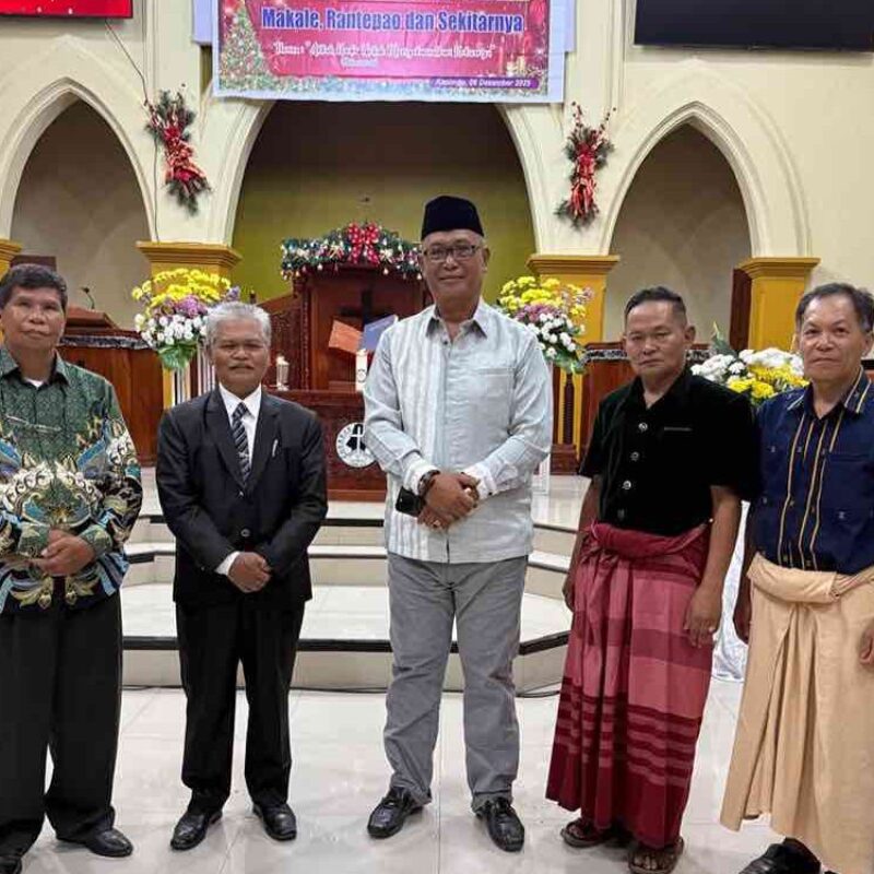 Merangkul Kebersamaan Kesan Natal Kerukunan  Keluarga Palesan Makale dan Sekitarnya