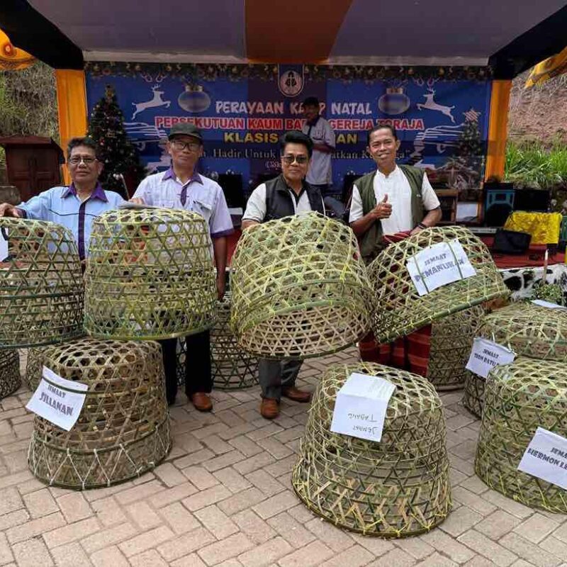 Natal PKB GT Klasis Sillanan Pugar Tradisi Lokal