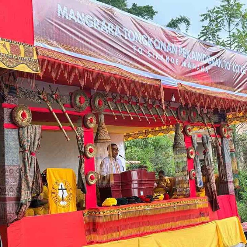 Sillanan Menuju Ikon Budaya Tana Toraja, Bupati Zadrak: Tongkonan Adalah Solusi Pemersatu