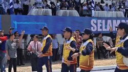Bupati Zadrak Pimpin Defile, Semangati Kontingen Porsenijar PGRI Tana Toraja