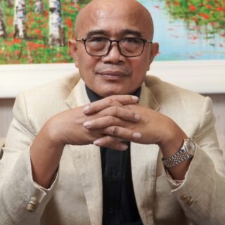 Sentilan Cendekiawan Toraja: Drs. Benyamin Patondok dan Rapuhnya Fondasi Sekolah Cendekia Merah Putih