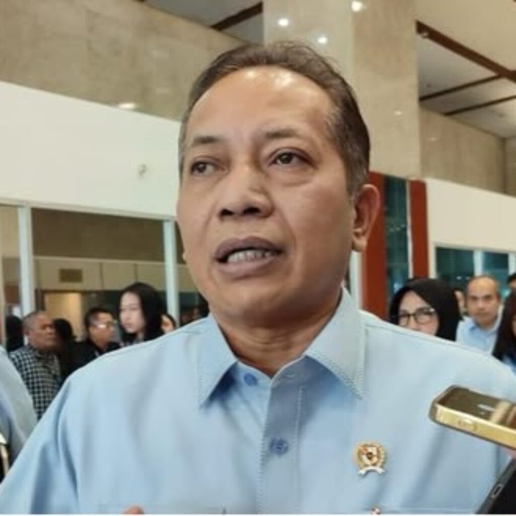 Menkop Ferry Juliantono Dijadwalkan  Hadiri Festival Tenun Tana Toraja