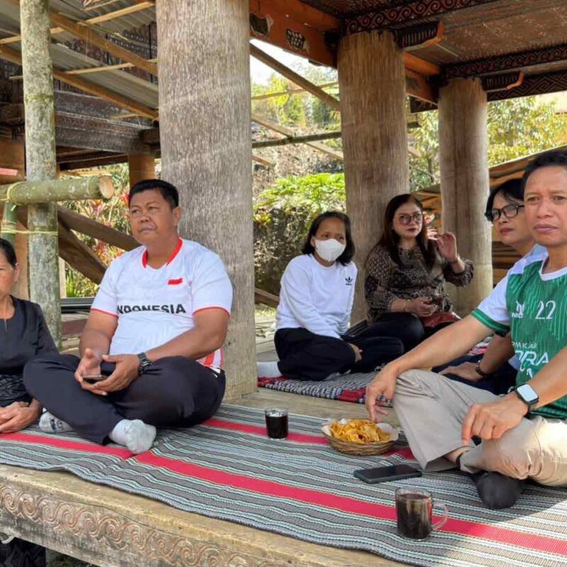 IKT Papua dan Pemkab Toraja Utara Sambangi Rumah Duka Korban Penembakan KKB, Berikan Penguatan
